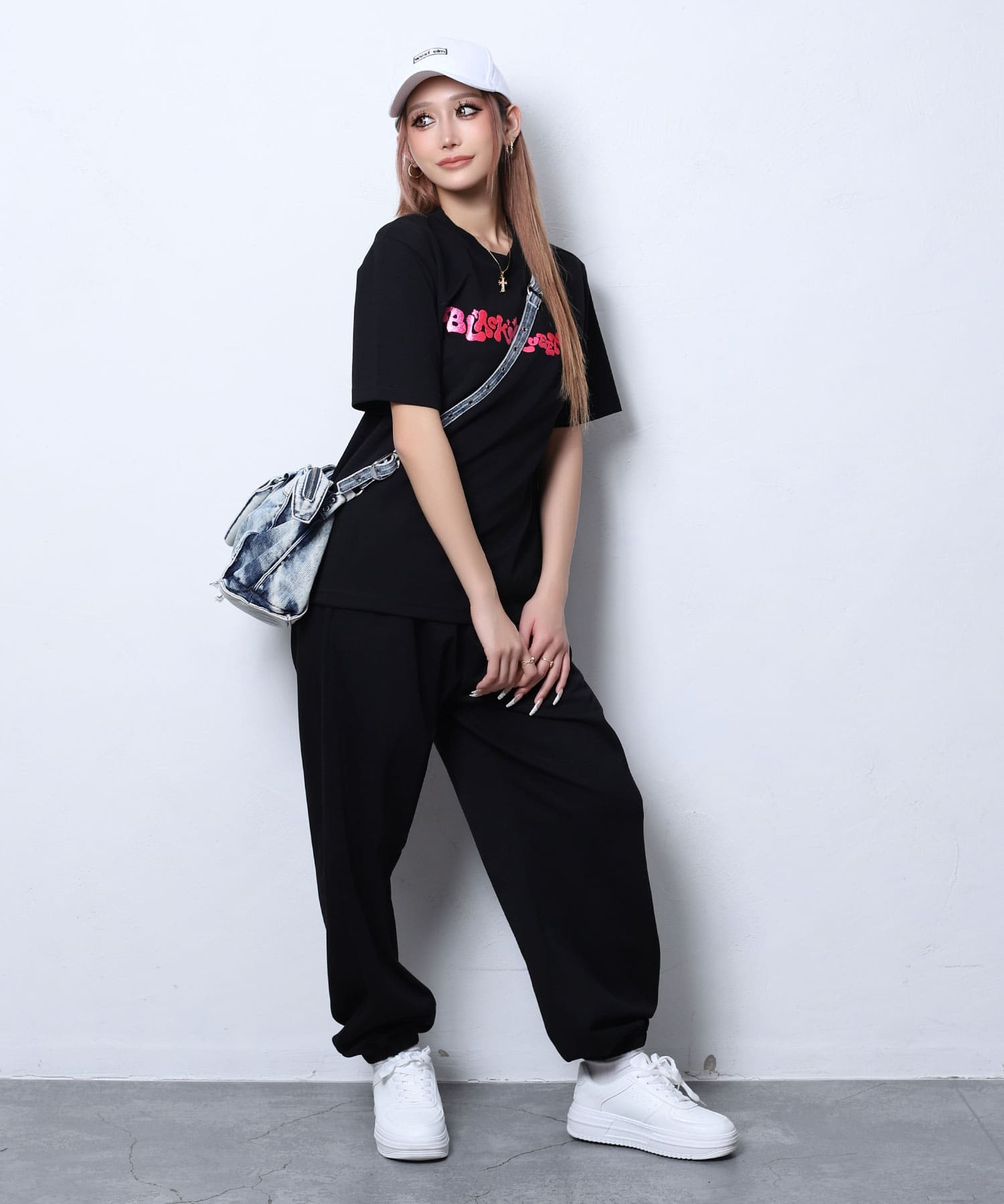 ぷっくりBIGロゴスウェットセットアップ | レディースギャル