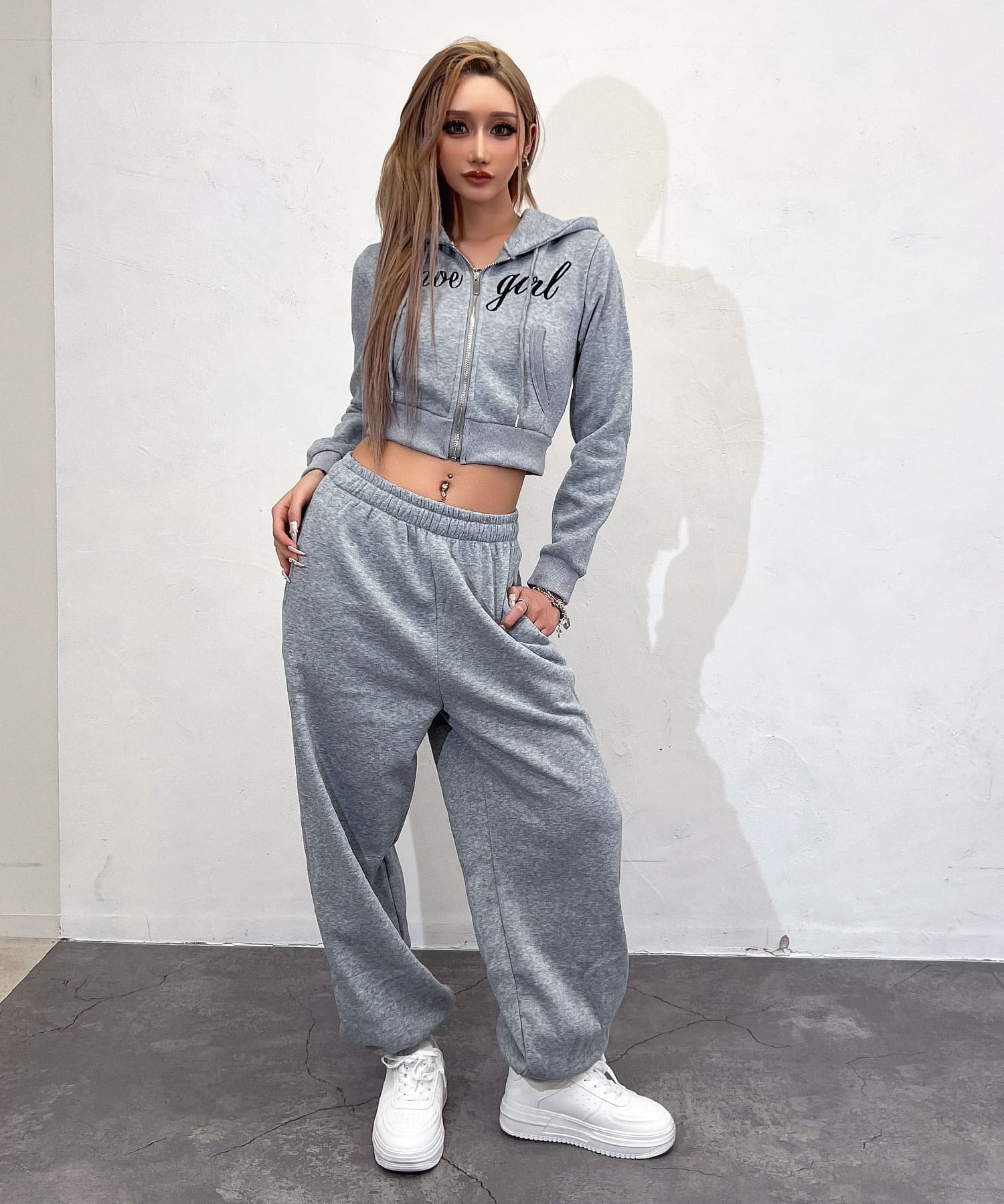 刺繍ロゴスウェットセットアップ | レディースギャルファッション通販
