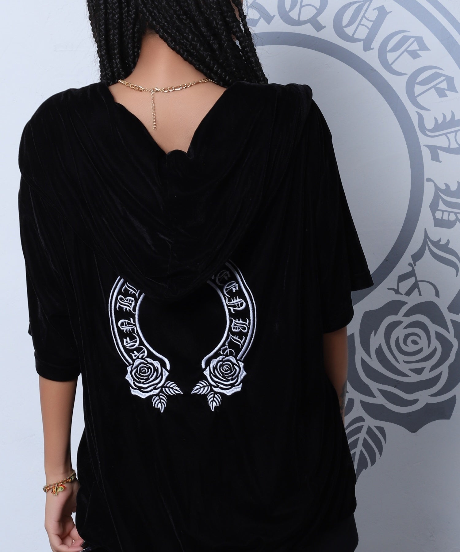 libelice 24-25モデル　黒白刺繍ベロアセットアップ　Ｌ 半袖刺繍ベロアセットアップ | レディースギャルファッション通販