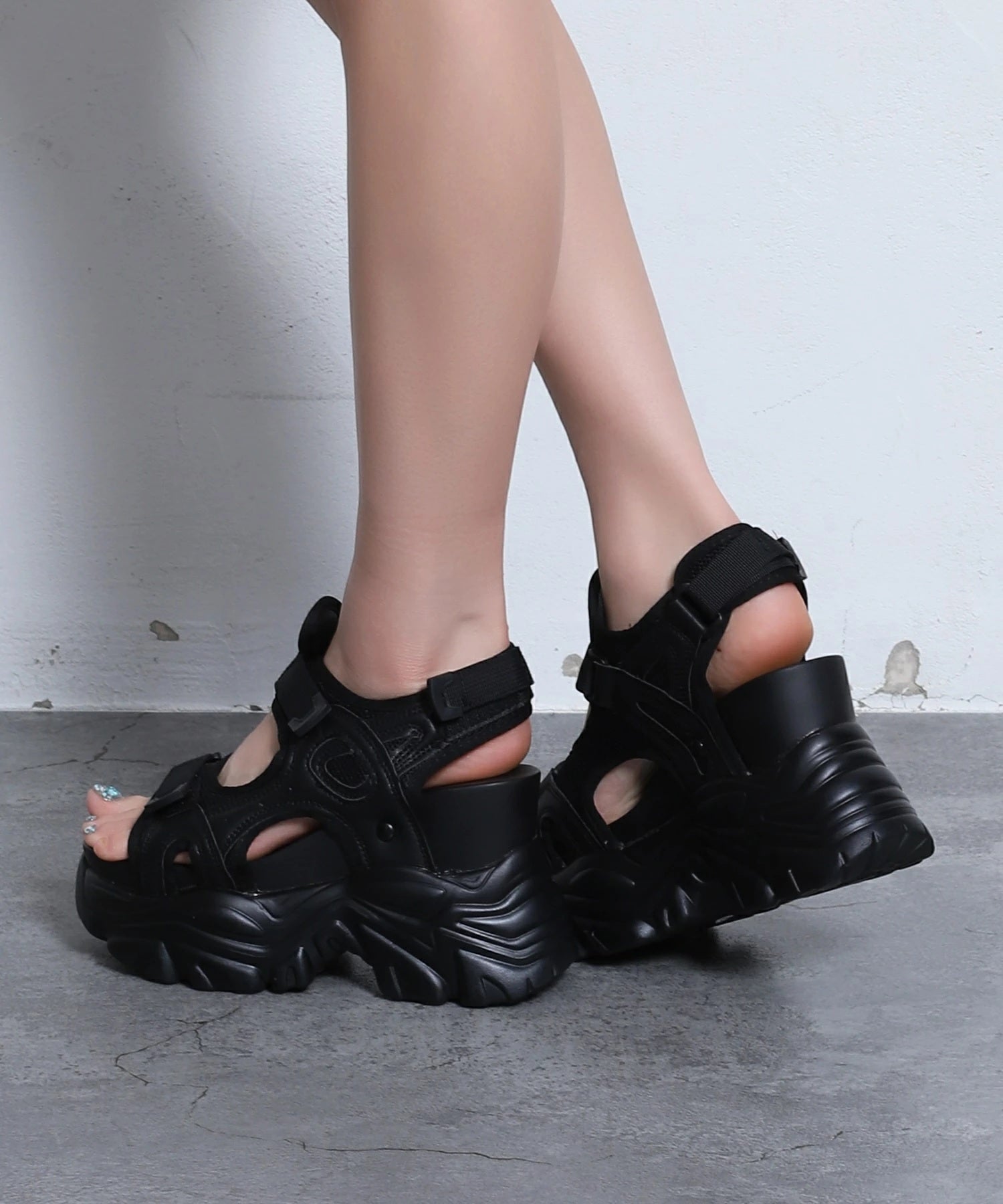 厚底スポーツサンダル | レディースギャルファッション通販BLACKQUEEN