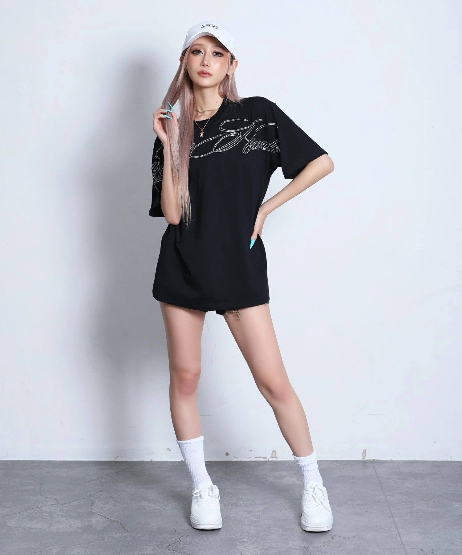 刺繍ロゴTシャツ | レディースギャルファッション通販BLACKQUEEN